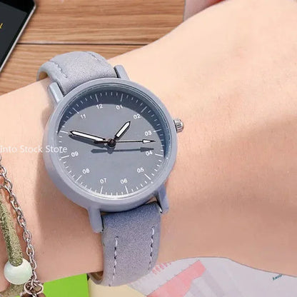 Women Watches PU Leather Strap Women Quartz Wristwatches Waterproof Round Dial Retro Watch Ladies Girls Watch Reloj Para Mujer